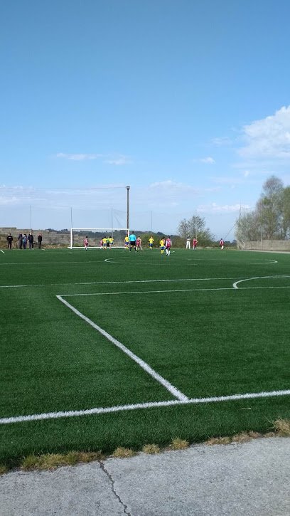 Campo de Futbol de Nogueira (A Tella)