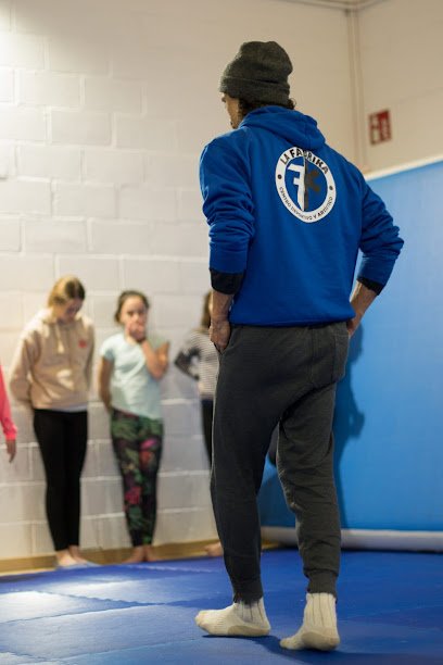 La FABRIKA – Centro Deportivo Y Artístico