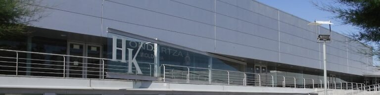 Hondartza Kiroldegia/Polideportivo Hondartza