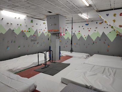 Rocodromo Ciudad Rodrigo boulder Mirobriga