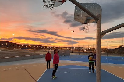 Centro Deportivo «Ven Actívate Sport» al aire libre