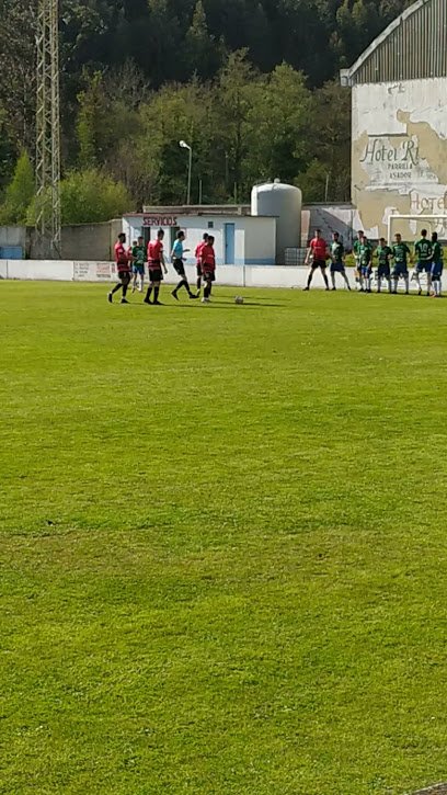 Campo de fútbol La Veigona