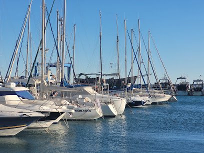 Puerto deportivo caleta de velez