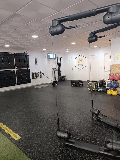 ENTRENADOR PERSONAL ALMERIA – GYM BOUTIQUE MULTILEVEL TRAINING – JM SALVADOR. Experiencia más de 20 años