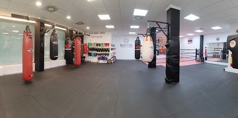 EVA MARIA NARANJO MUAY THAI SEUA YANG