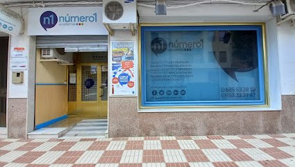 ACADEMIA NÚMERO UNO