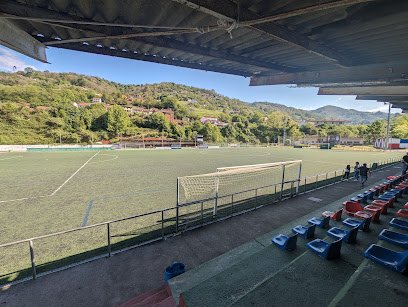 Campo de fútbol La Bárzana