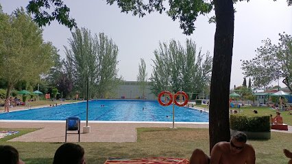 Piscina Municipal de Peligros