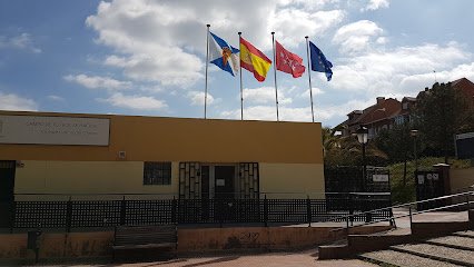 Campo de Fútbol de Velilla de San Antonio.