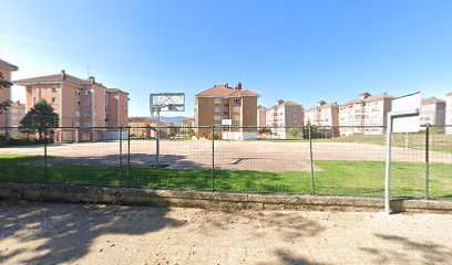 Pista de Futbol sala de Reinosa y canicas