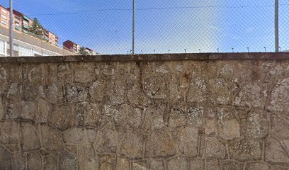 Campo de fútbol público