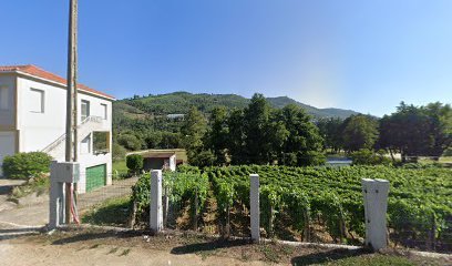 Campo de futbol de Alongos (O Ameiral)