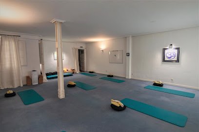 Estudio de Yoga Costa 7