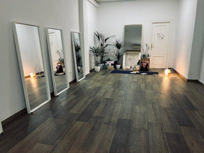Studio de Yoga Mar Alonso “ siéntete la mar de bien”
