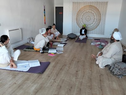 Sat Atma Espacio Shakti/Bhakti.Centro de Yoga