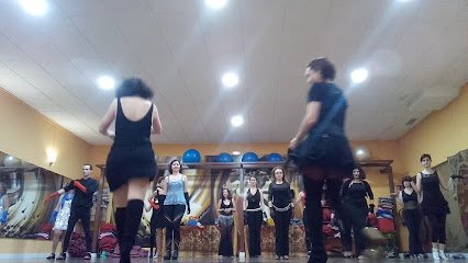 Esencias Zahraa | danza, yoga, meditación, y bienestar en Albacete